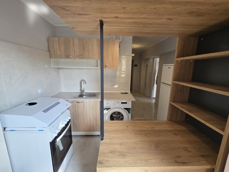 Decebal, rond Alba Iulia, renovata, mobilata si utilata, 10 minute metrou